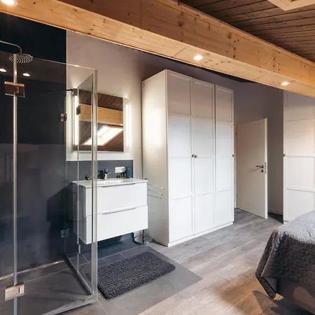 Hornhaus * Κίτσμπουελ